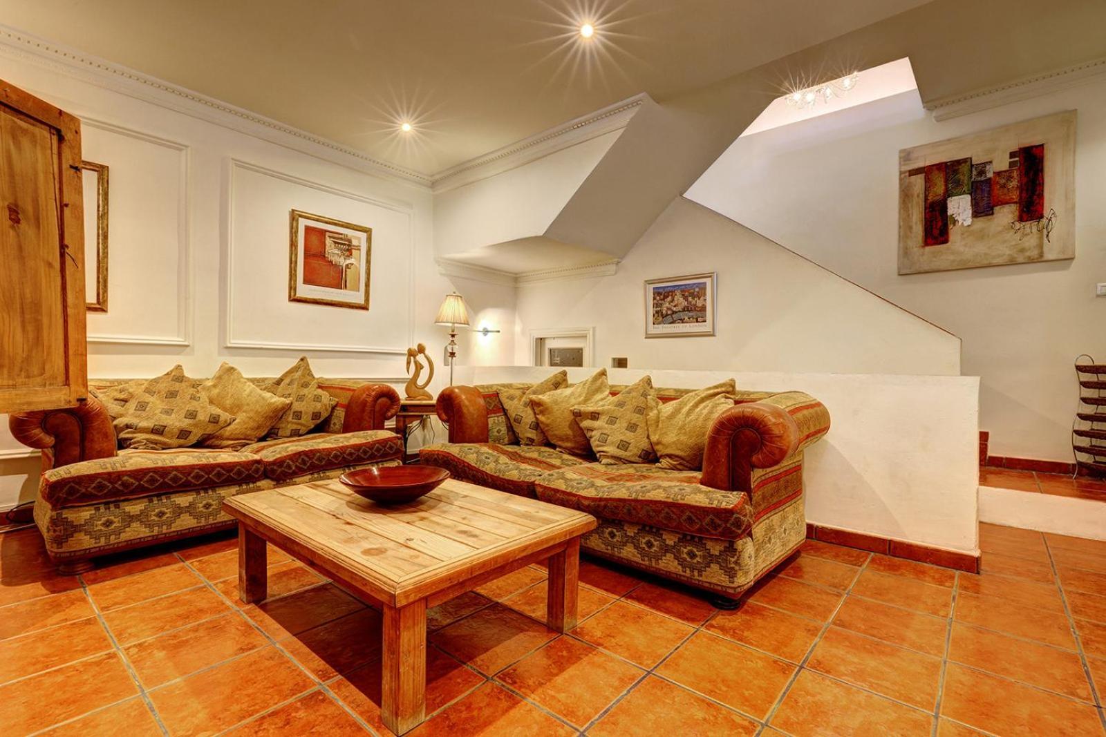 Сasa de vacaciones Traditional Townhouse, 4 Bed With Terraces And Private Bbq *