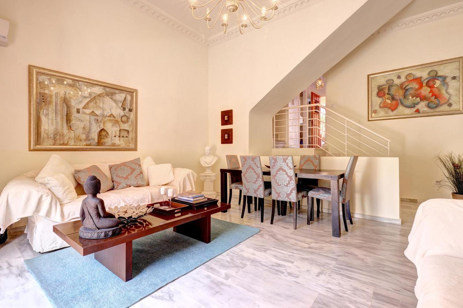 Traditional Townhouse, 4 Bed With Terraces And Private Bbq Сasa de vacaciones Benalmádena