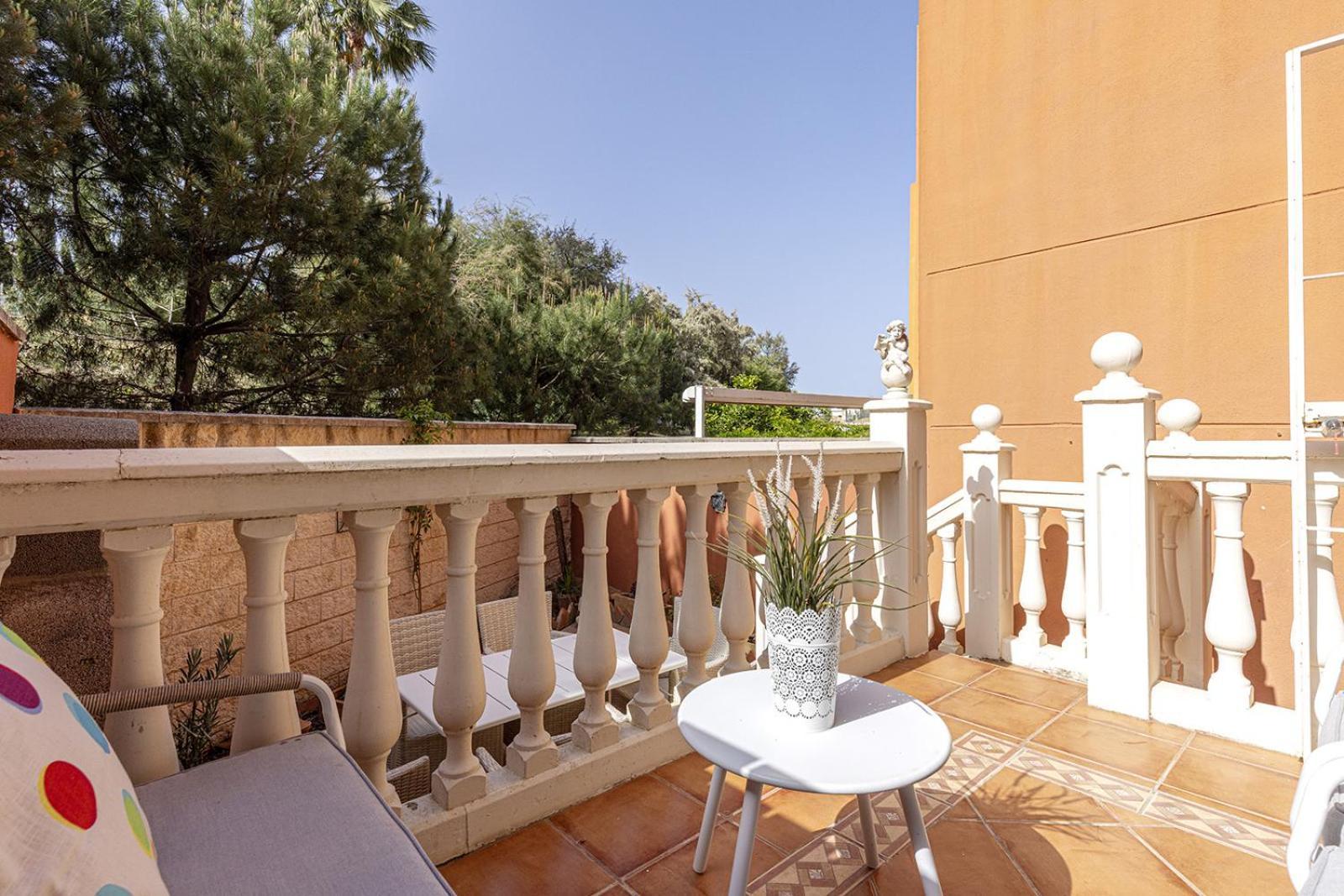 Traditional Townhouse, 4 Bed With Terraces And Private Bbq Сasa de vacaciones