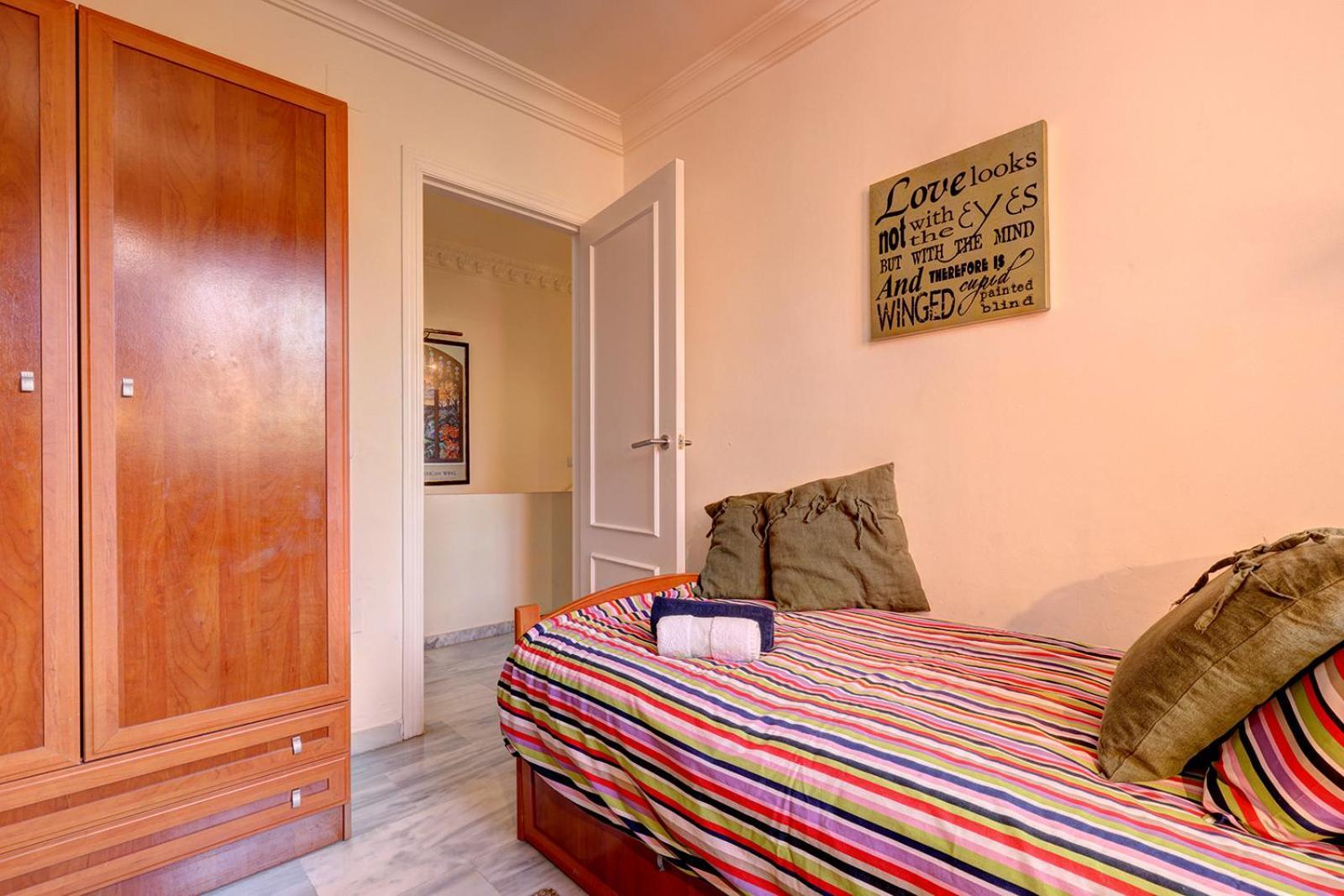 Traditional Townhouse, 4 Bed With Terraces And Private Bbq * Benalmádena
