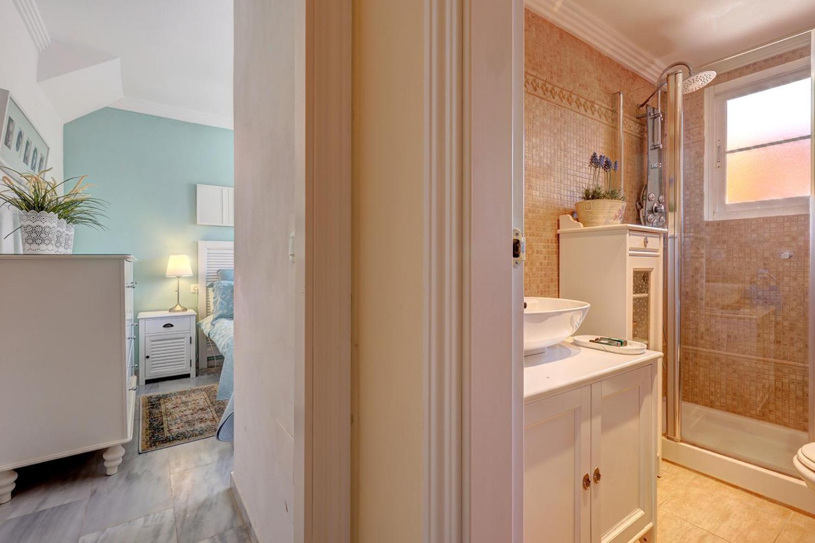 Сasa de vacaciones Traditional Townhouse, 4 Bed With Terraces And Private Bbq Benalmádena