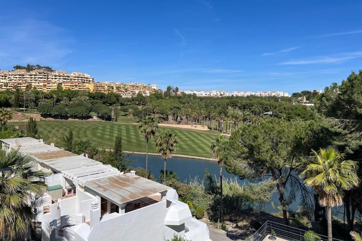 Relaxing Family Retreat With Stunning Golf Views Villa *