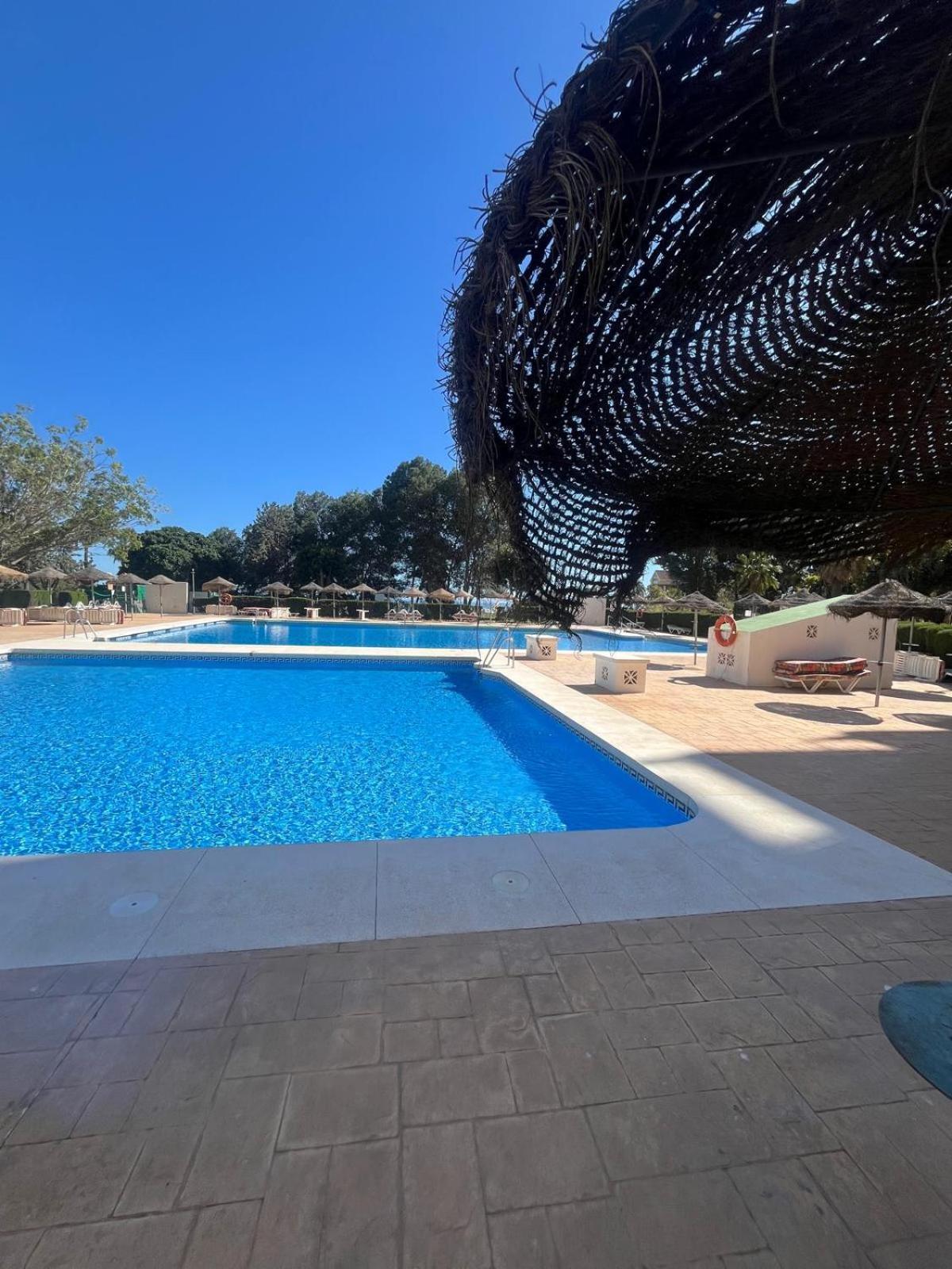 Agata Hermoso Estudio Con Piscina Y Vista Al Mar Benalmadena