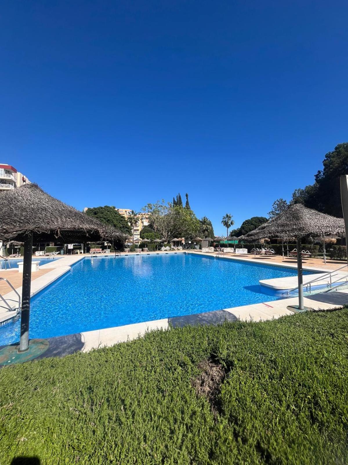 Agata Hermoso Estudio Con Piscina Y Vista Al Mar * Benalmádena