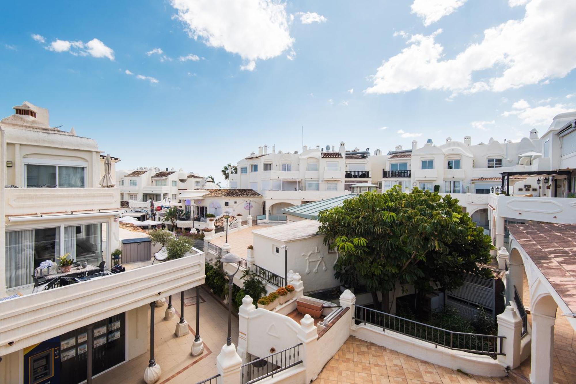 Seaside Villages In Puerto Marina-1St Line Beach Appartement Benalmádena