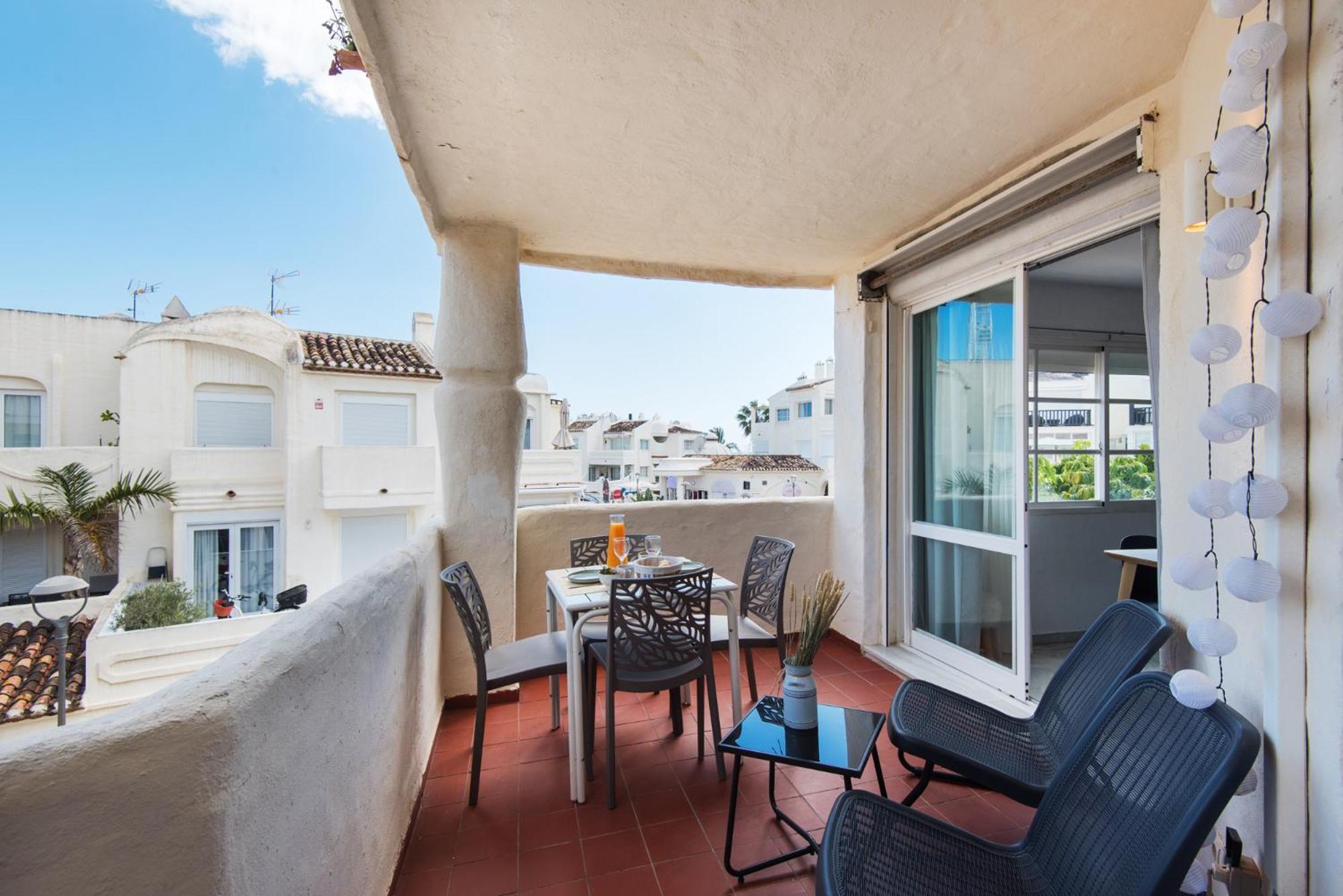 Seaside Villages In Puerto Marina-1St Line Beach Appartement