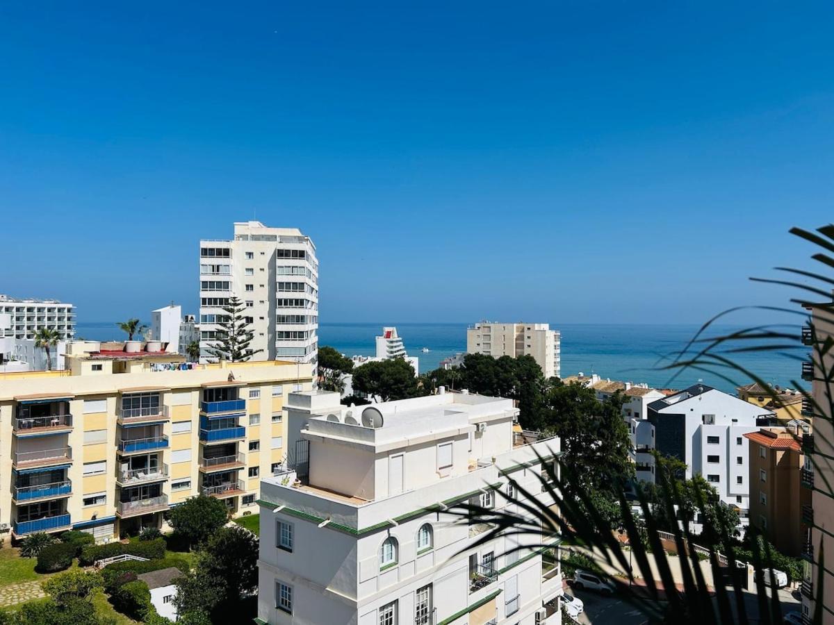 Ocean Breeze Designer Apartment