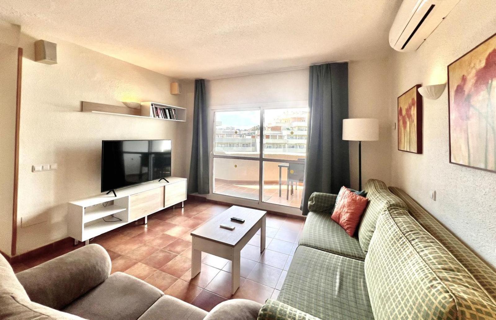 Large Side Sea View Benalbeach Apartment *