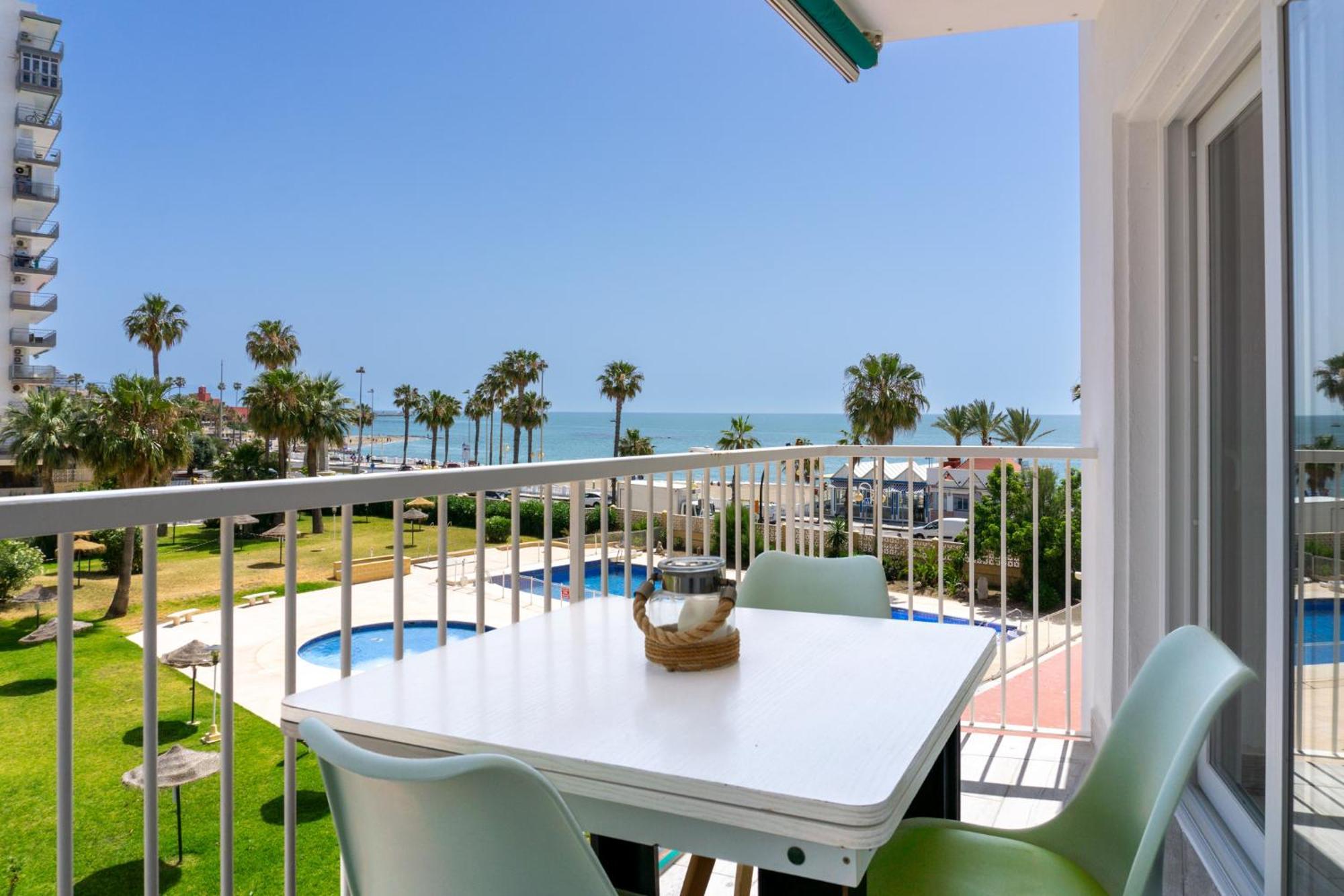 First Line Sea Views * Benalmadena