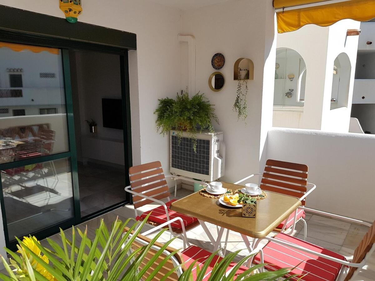Peaceful 1br Getaway - Walk To And Train Apartamento *