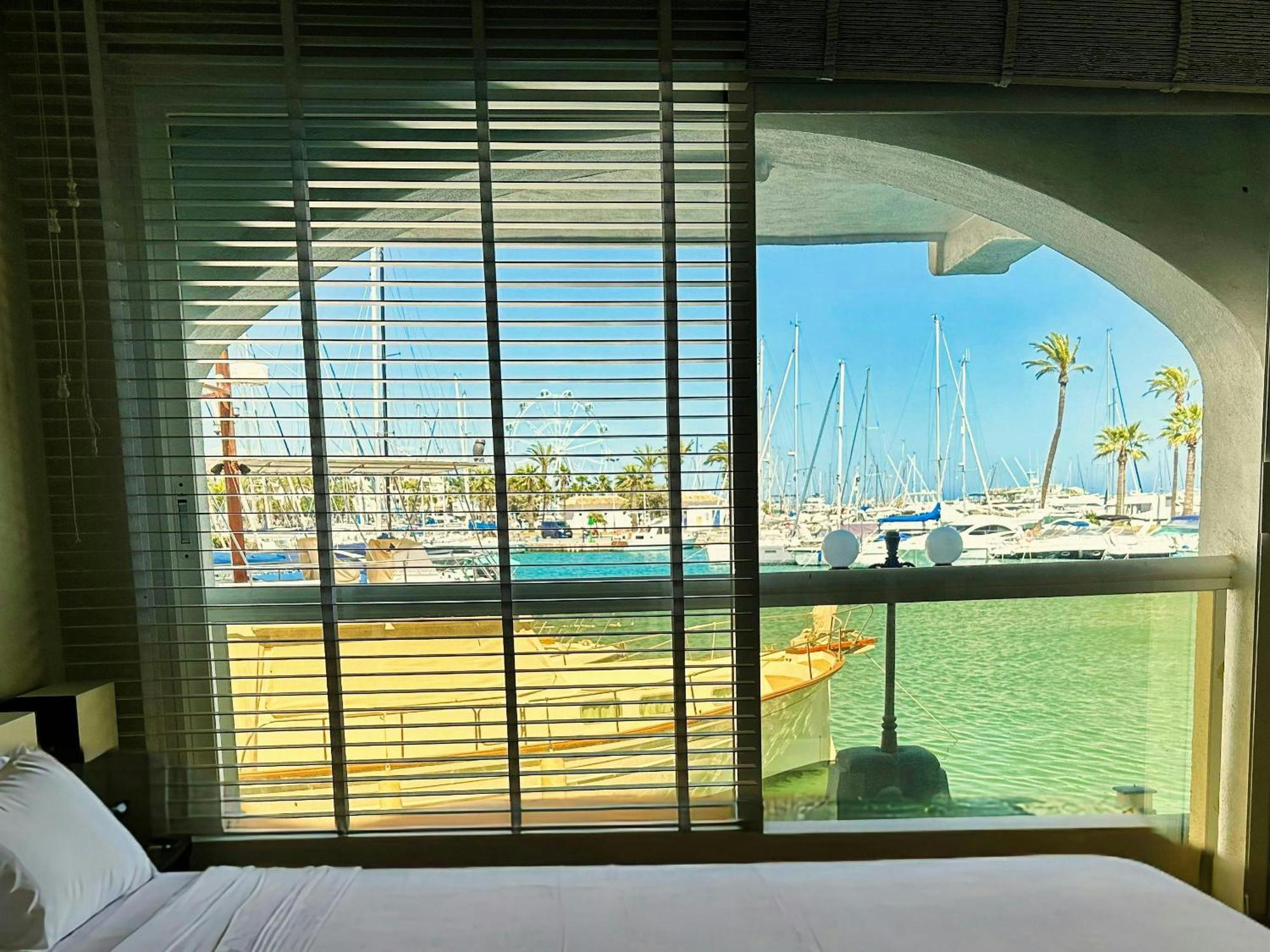New Waterfront Gem W Rooftop Pool-puerto Marina Benalmádena