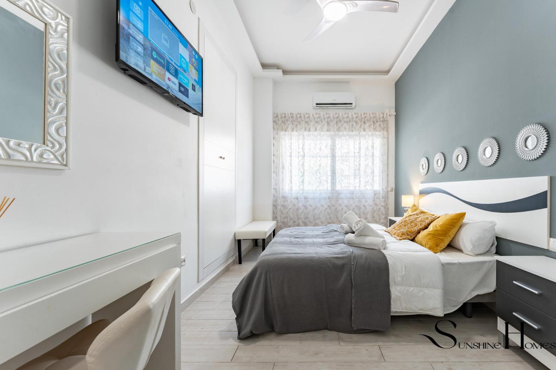 Location, 50m From The And Resaurants Apartment *