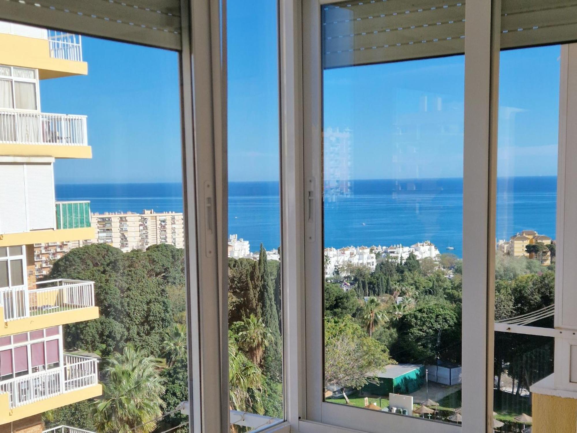 Acogedor Estudio, Piscina Y Vista Mar, *