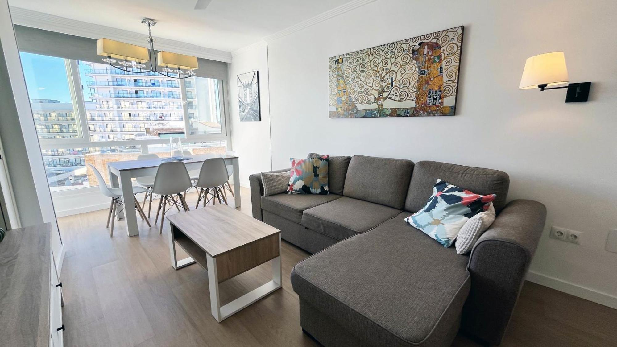Pool&beach In Apartment