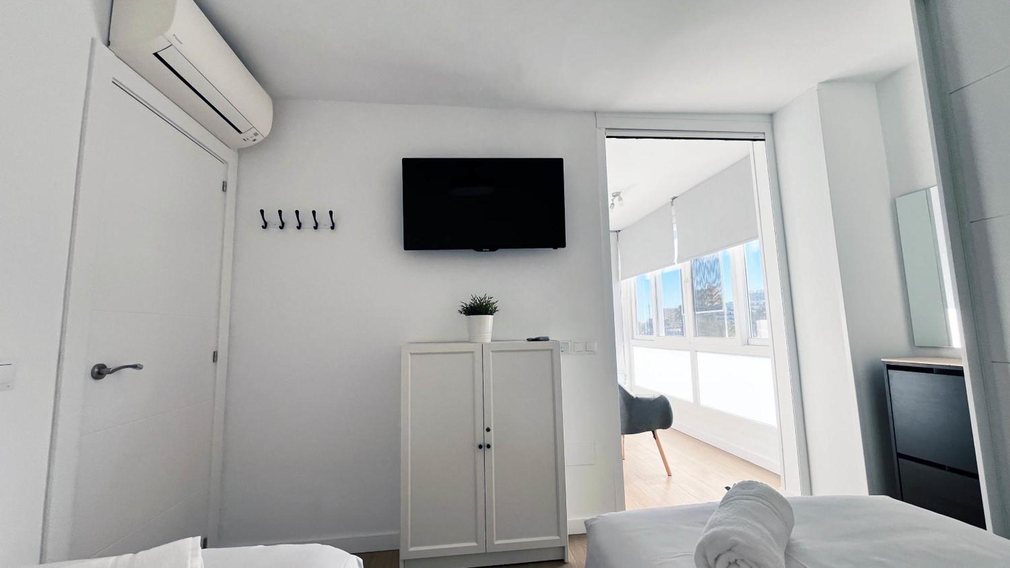 Pool&beach In Apartment