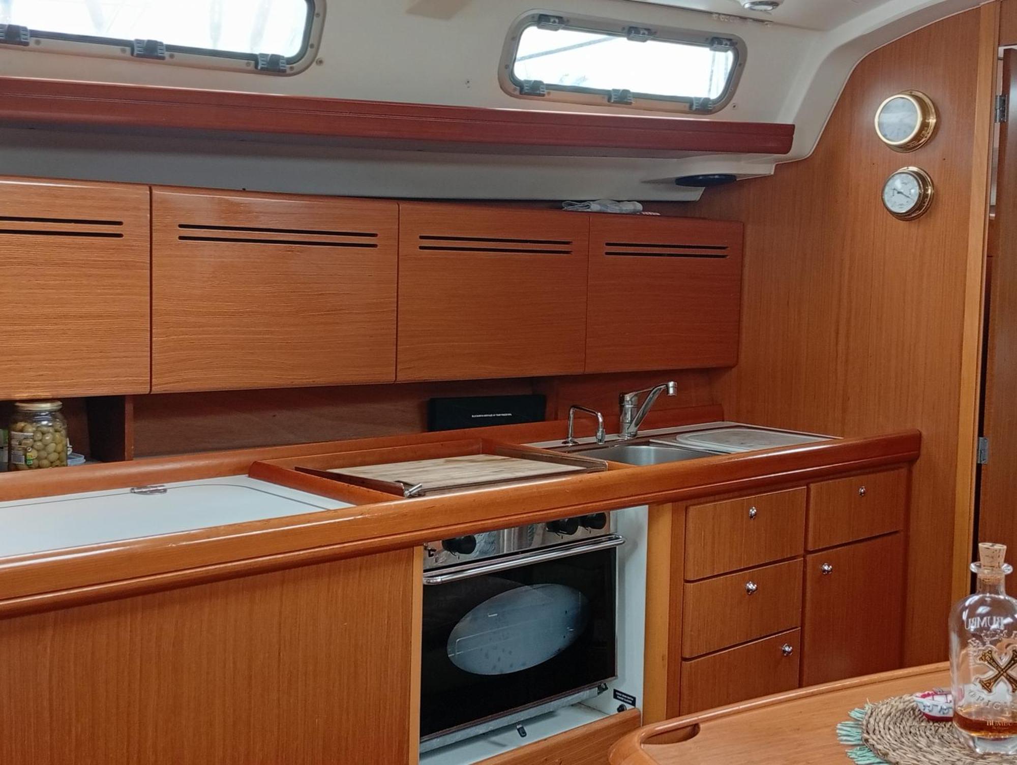 Botel Sailing Yacht Benalmadena