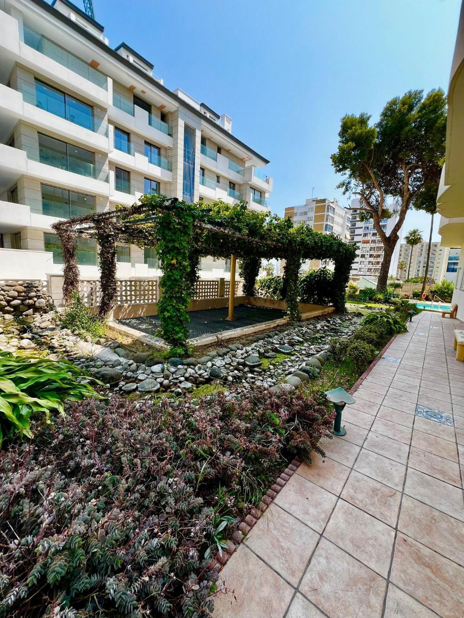 Apartment 2 Bedroom In Puerto Marina *