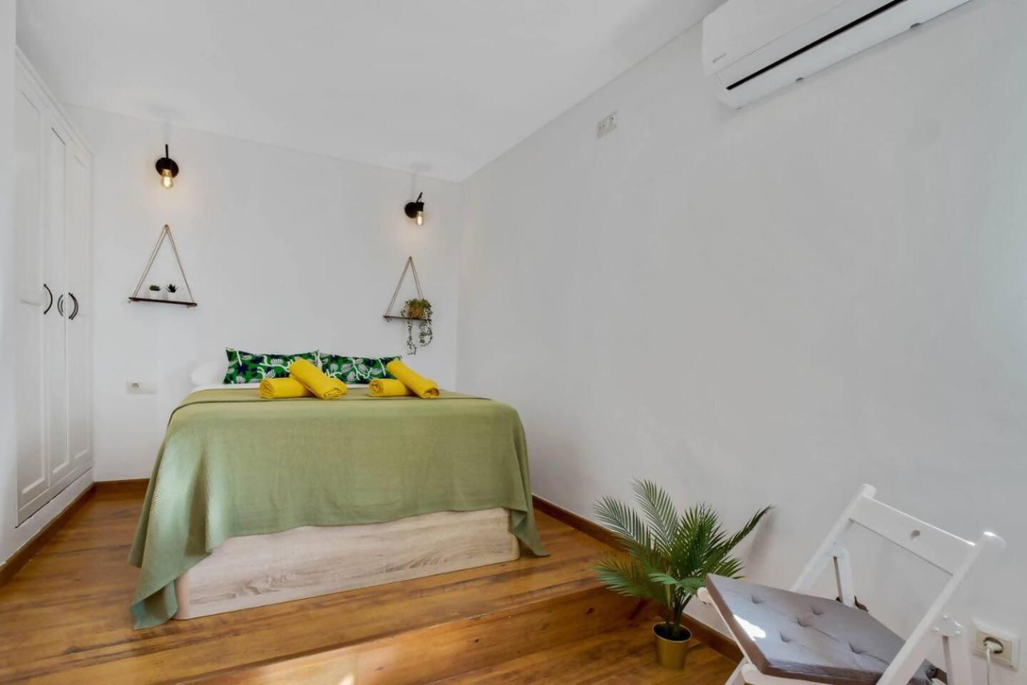 El Bulevar Costa Apartment
