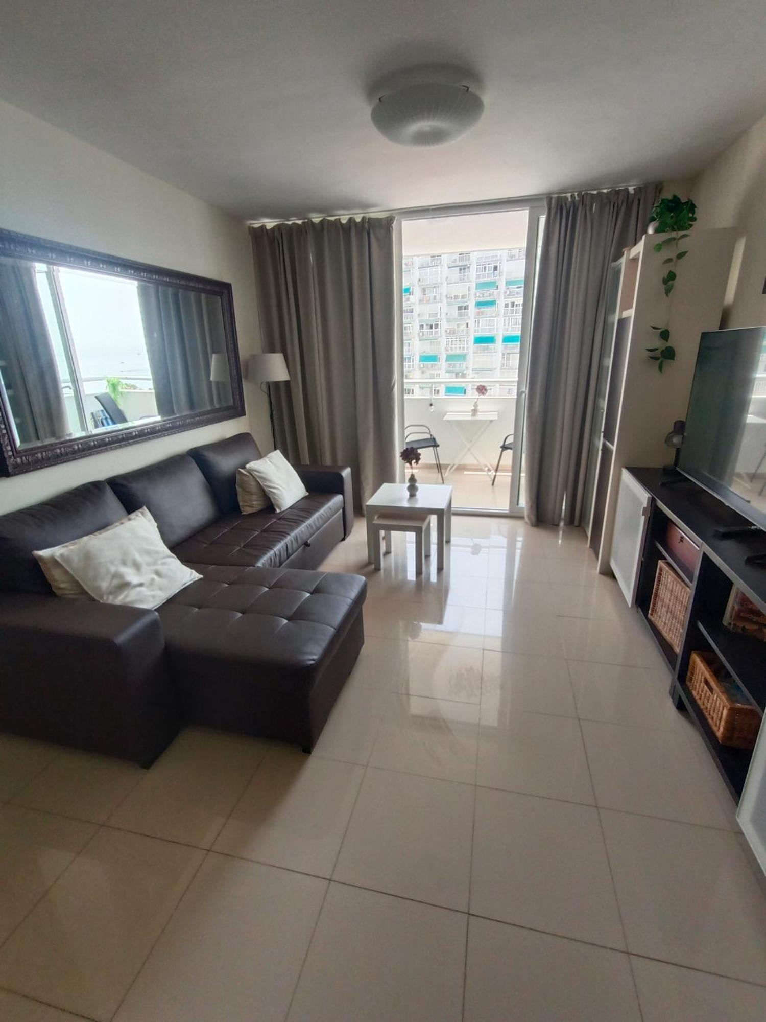 Frontal Al Mar Terraza Y Vistas Puerto Marina T46a2 Apartment *