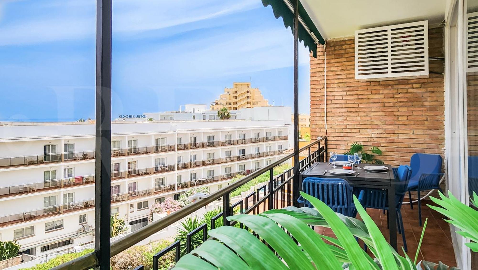 Sea-view Retreat 7 Minutes To The Rems Benalmádena