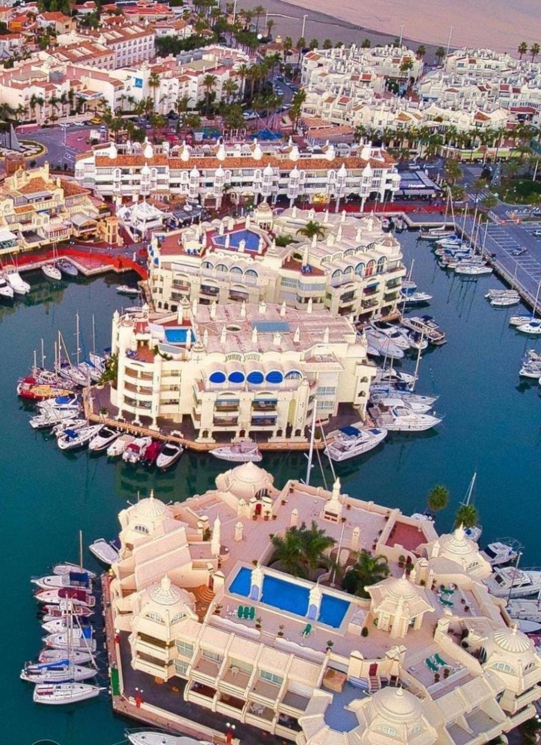 Mrv Al Lado De La Playa Con Parking * Benalmádena