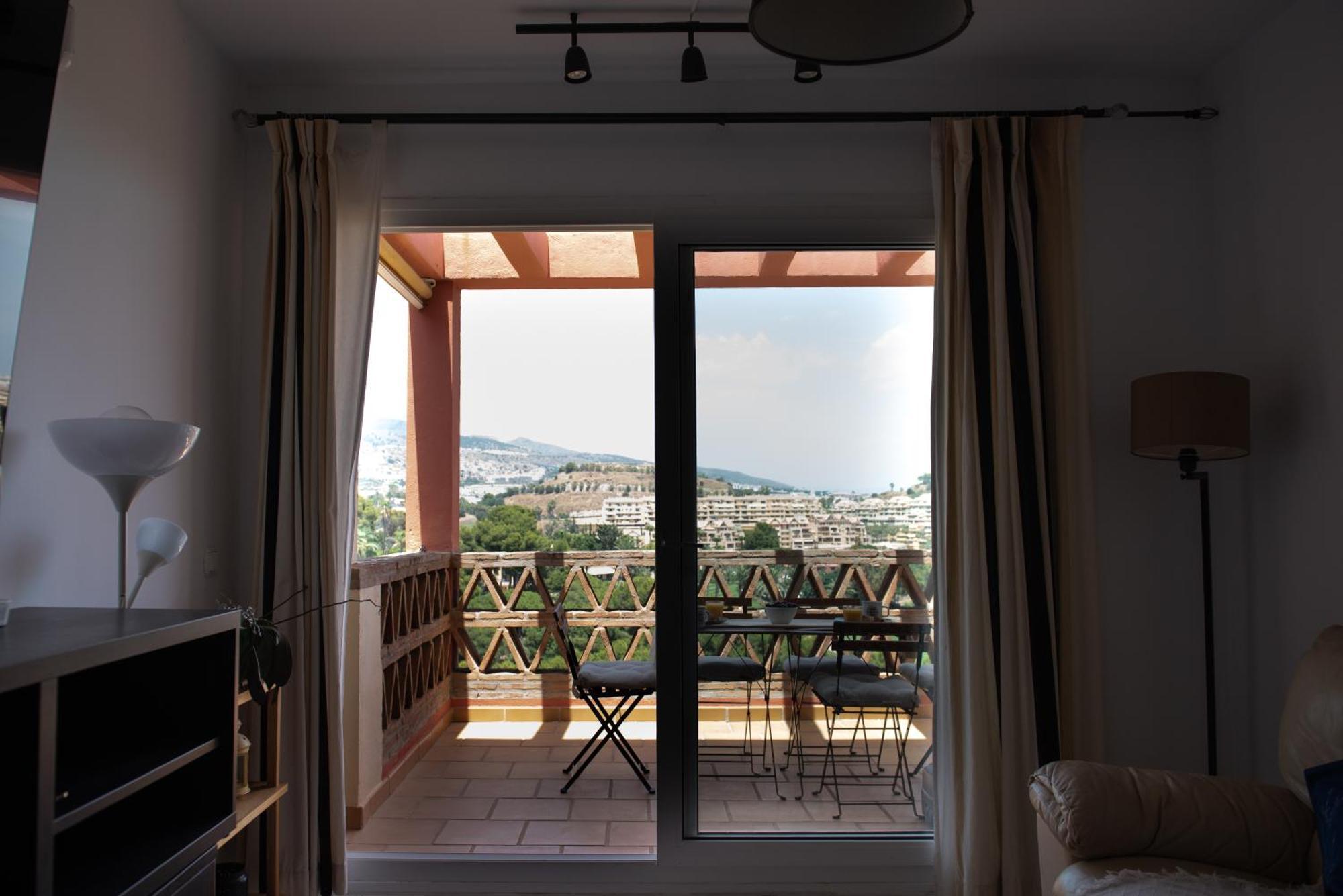 Hill View With Fresh Renovation Benalmadena