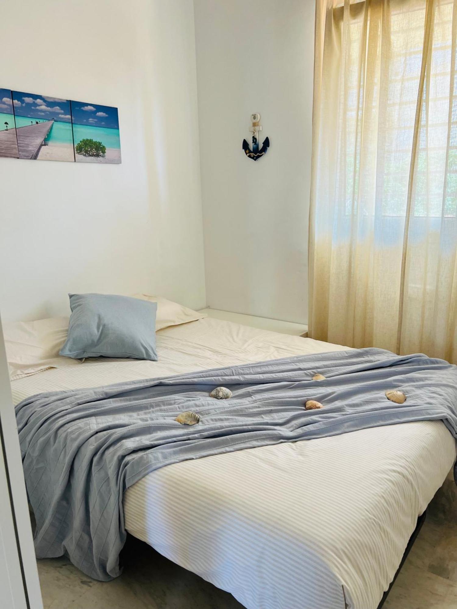 Apartment Hill View With Fresh Renovation *