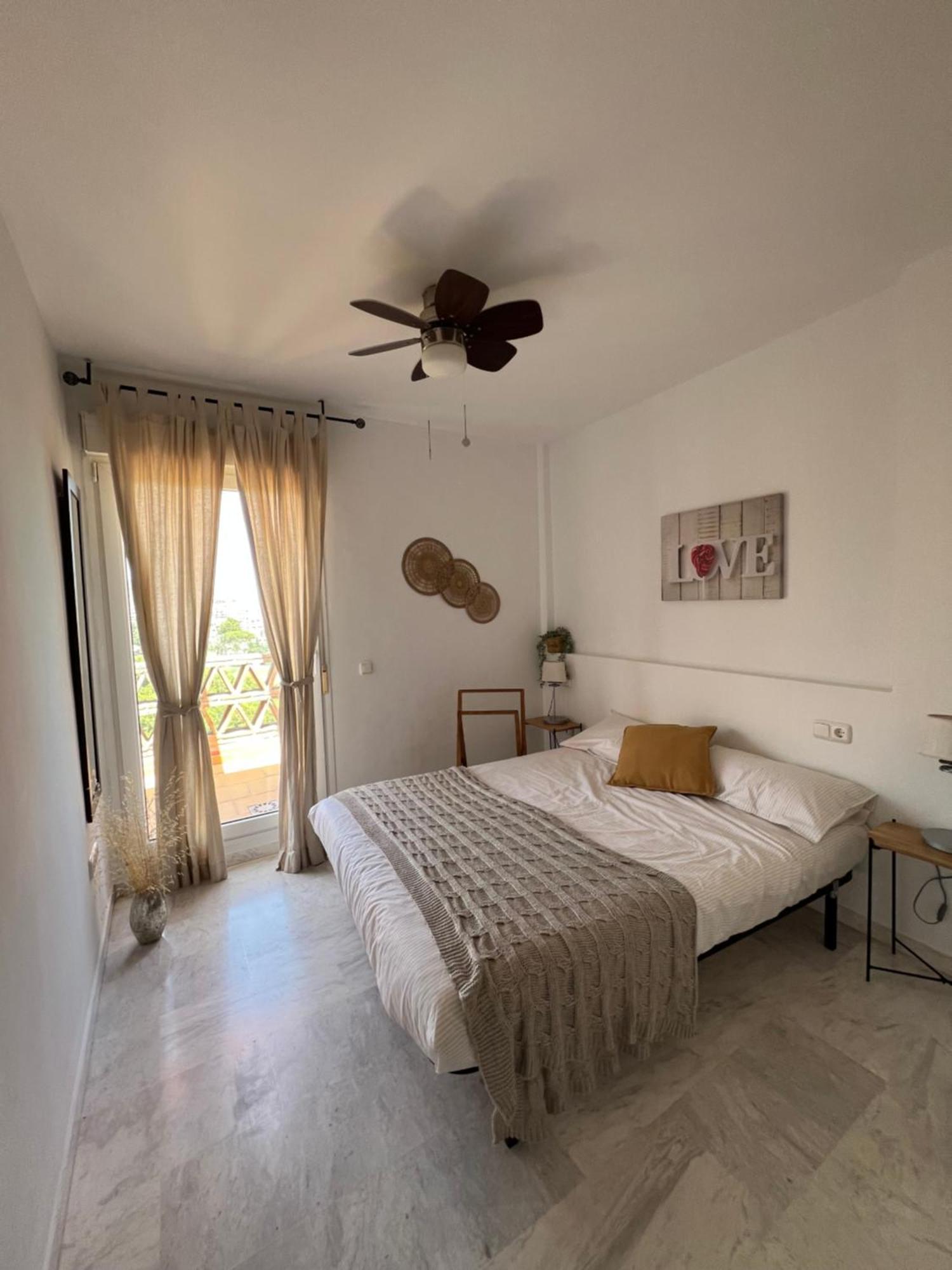 Hill View With Fresh Renovation *