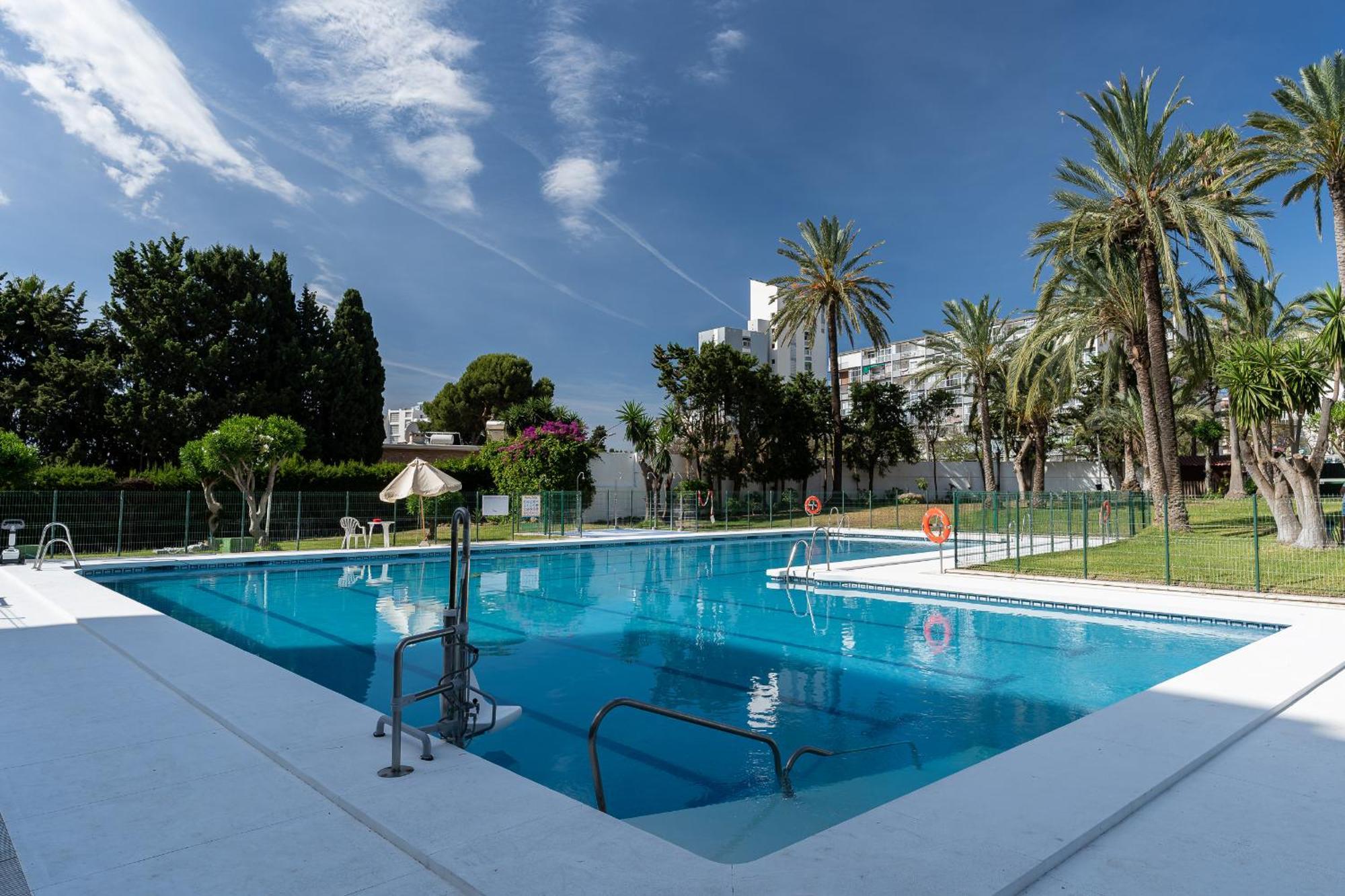 Apartment Azul Horizonte With A Pool Benalmádena