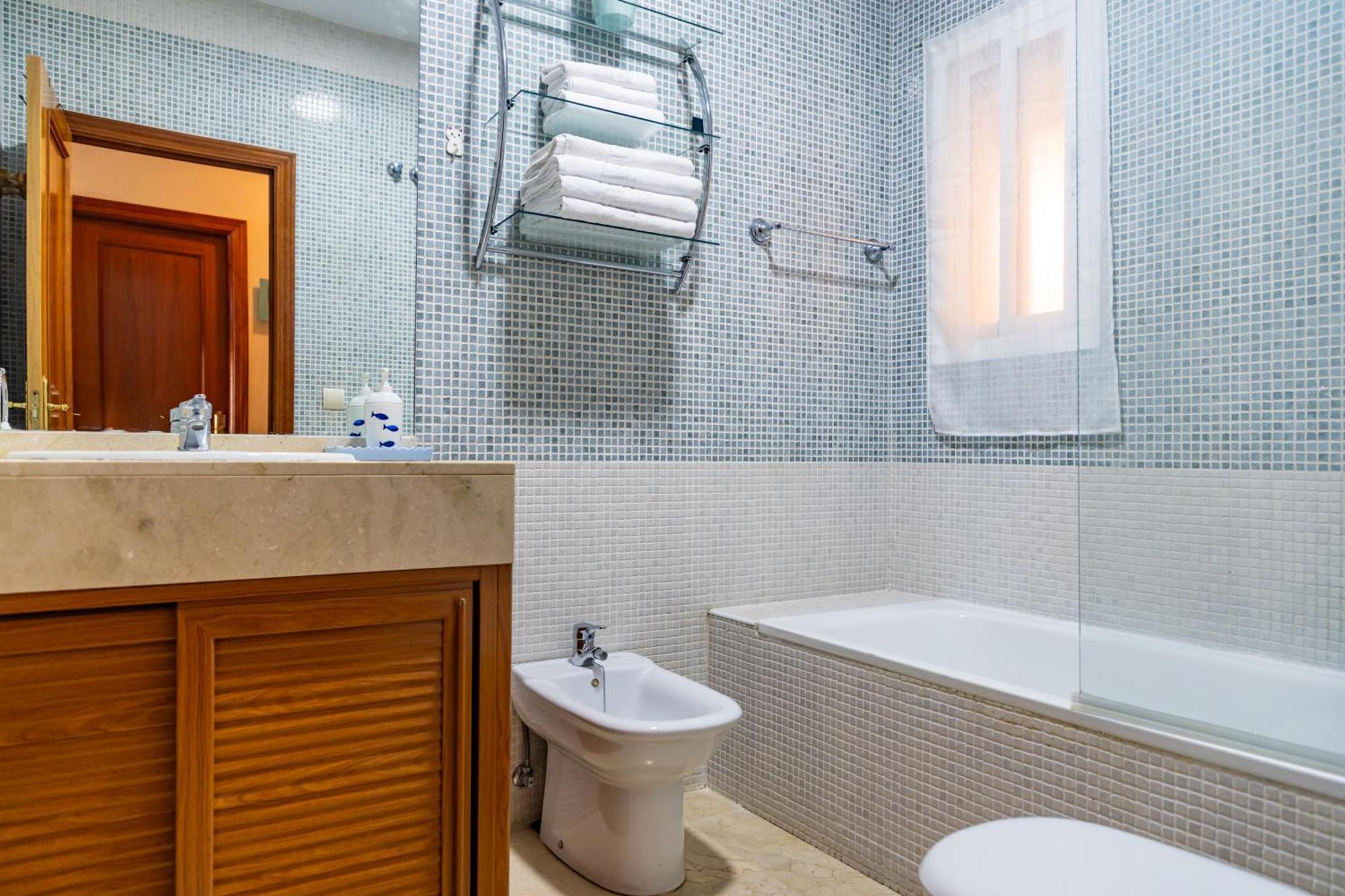 Apartment Escapada Junto Al Mar Con Vistas Y Piscina Benalmadena
