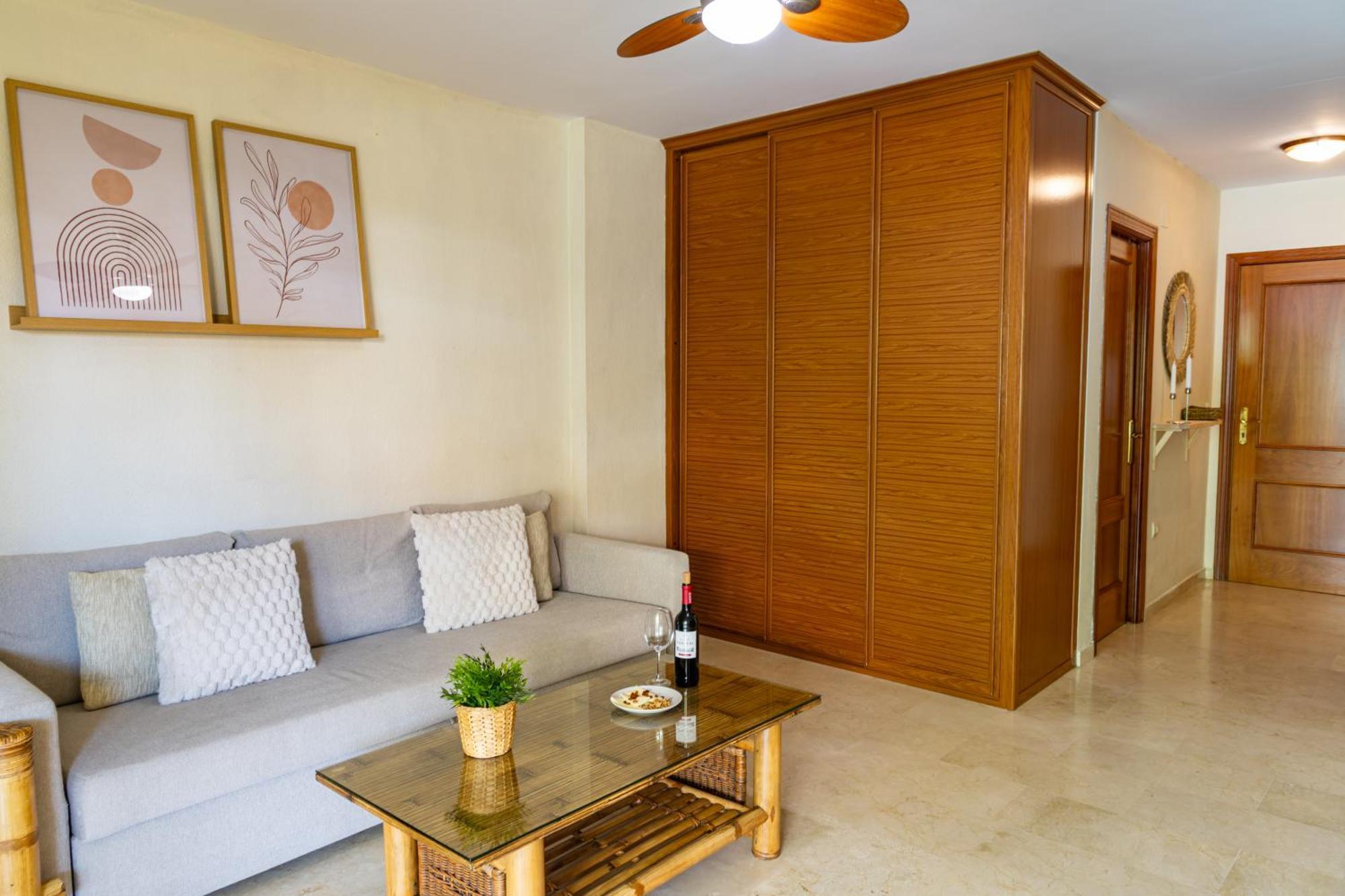 Escapada Junto Al Mar Con Vistas Y Piscina Apartment *