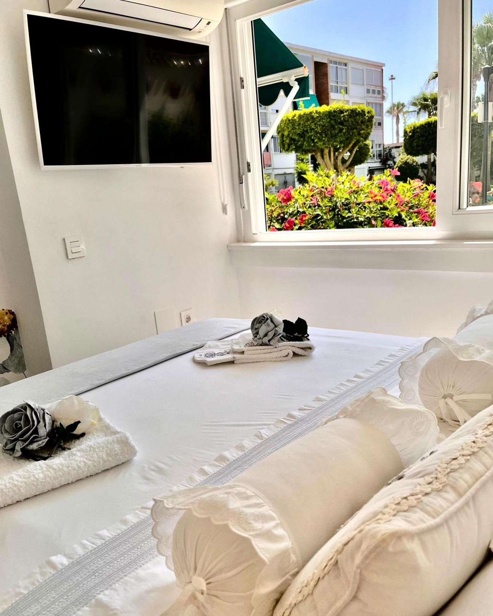 White Summer In Apartamento Benalmádena