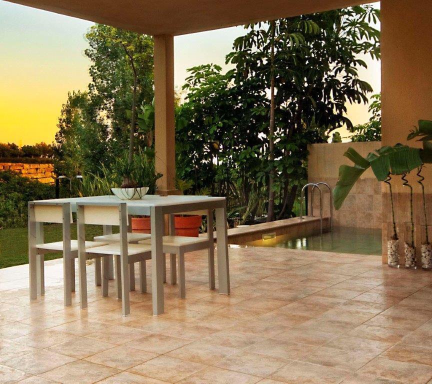 Reserva Del Higueron Deluxe &