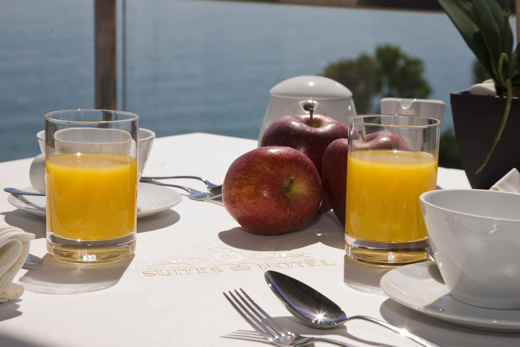 Aparthotel Artplatinum & 4*