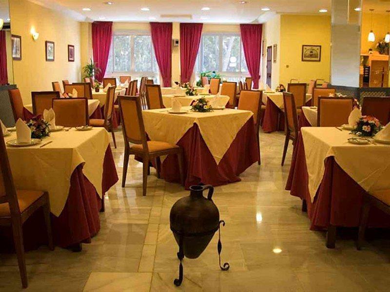 First Flatotel Internacional Hotel 3*