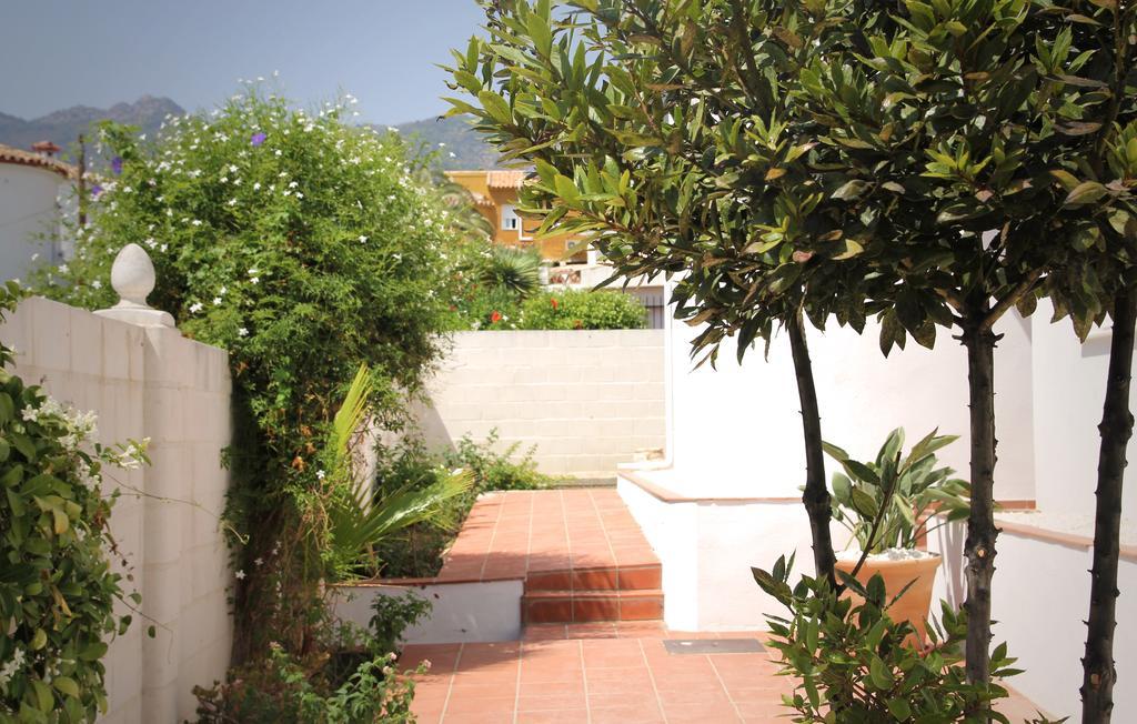 De Azalea Villa
