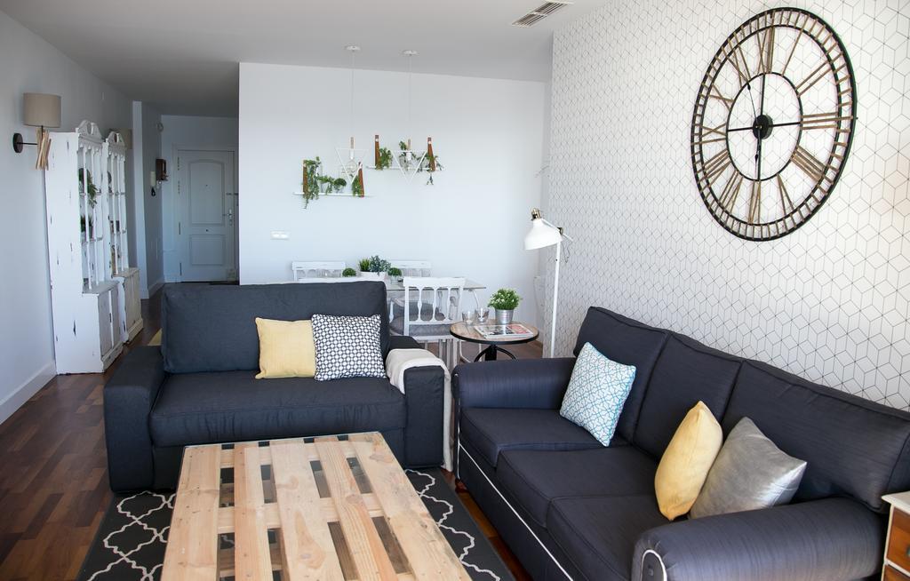Urbanchic Beachfront Apt Apartment