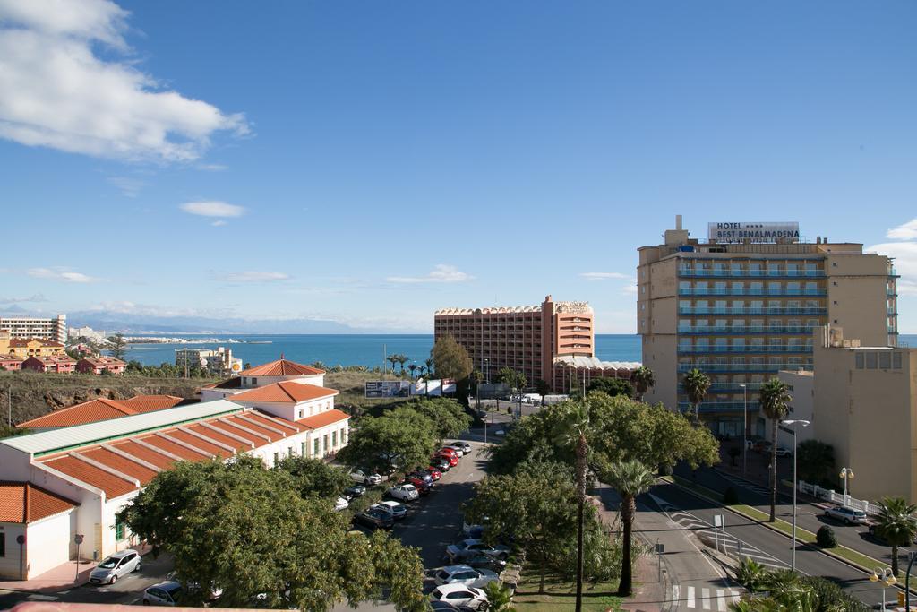 Urbanchic Beachfront Apt Benalmadena