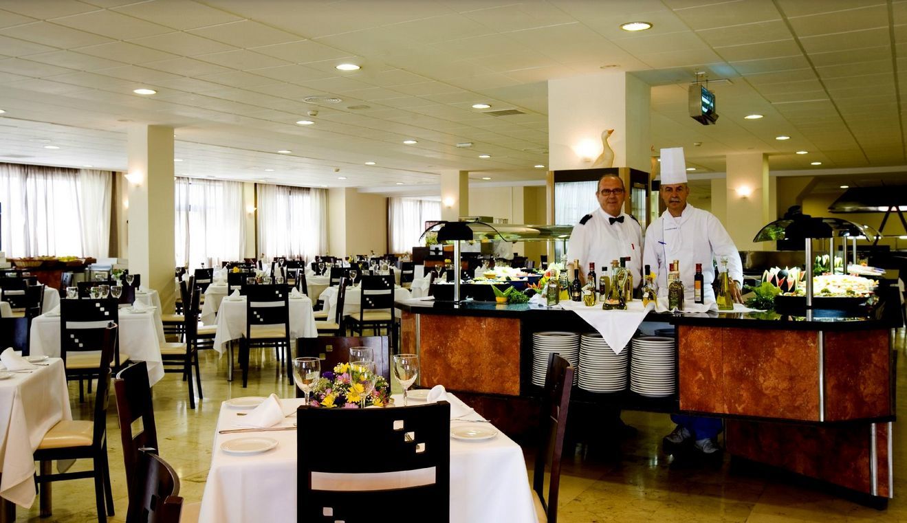Hotel Globales Patos Park 4*