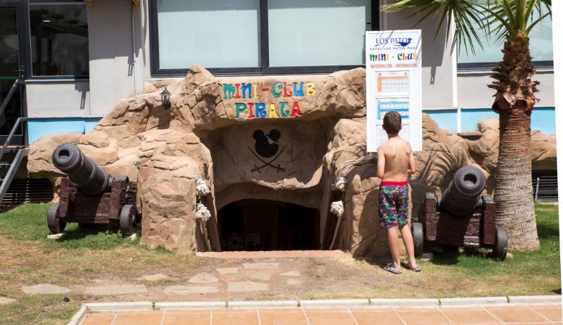 Hotel Globales Patos Park