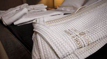 Artplatinum & 4* Benalmadena