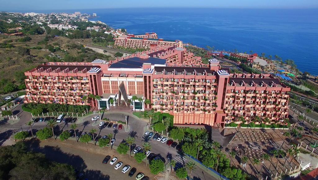 World Polynesia Hotel