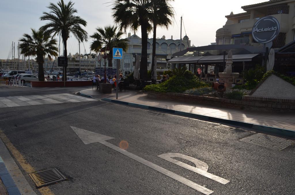 En Puerto Marina G204 *