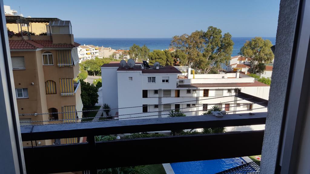 Av. De La Roca Apartment