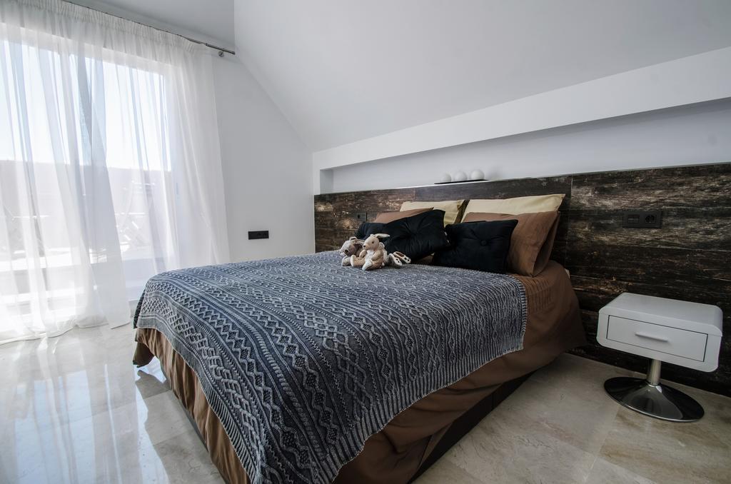 Gorgeous 170 Sq.m. Penthouse With Sea View Terraces