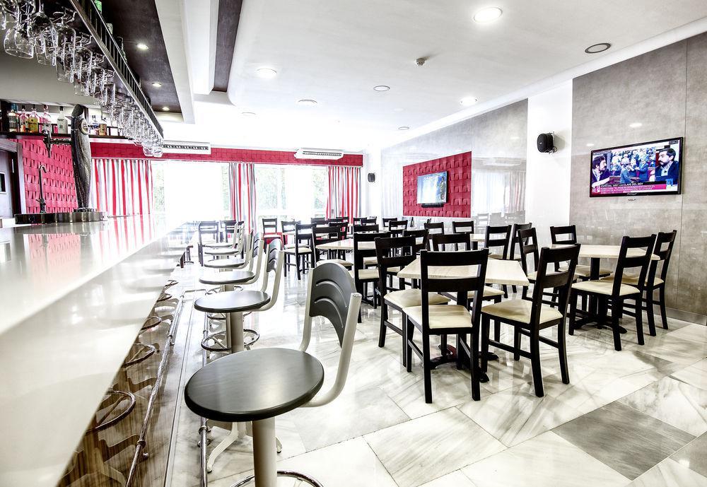Hotel Flatotel International