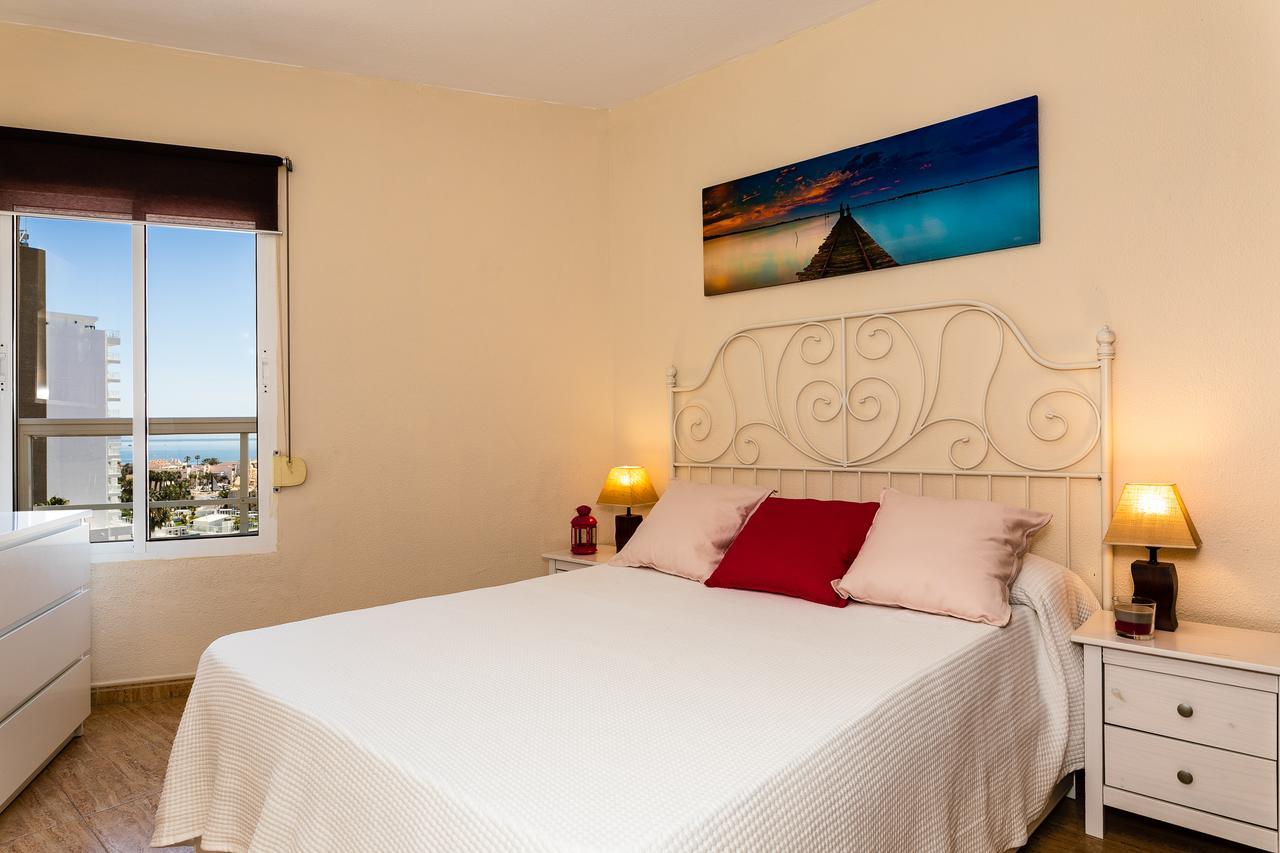 One Room Sea And Port Views En Edificio Tamarindo * Benalmadena