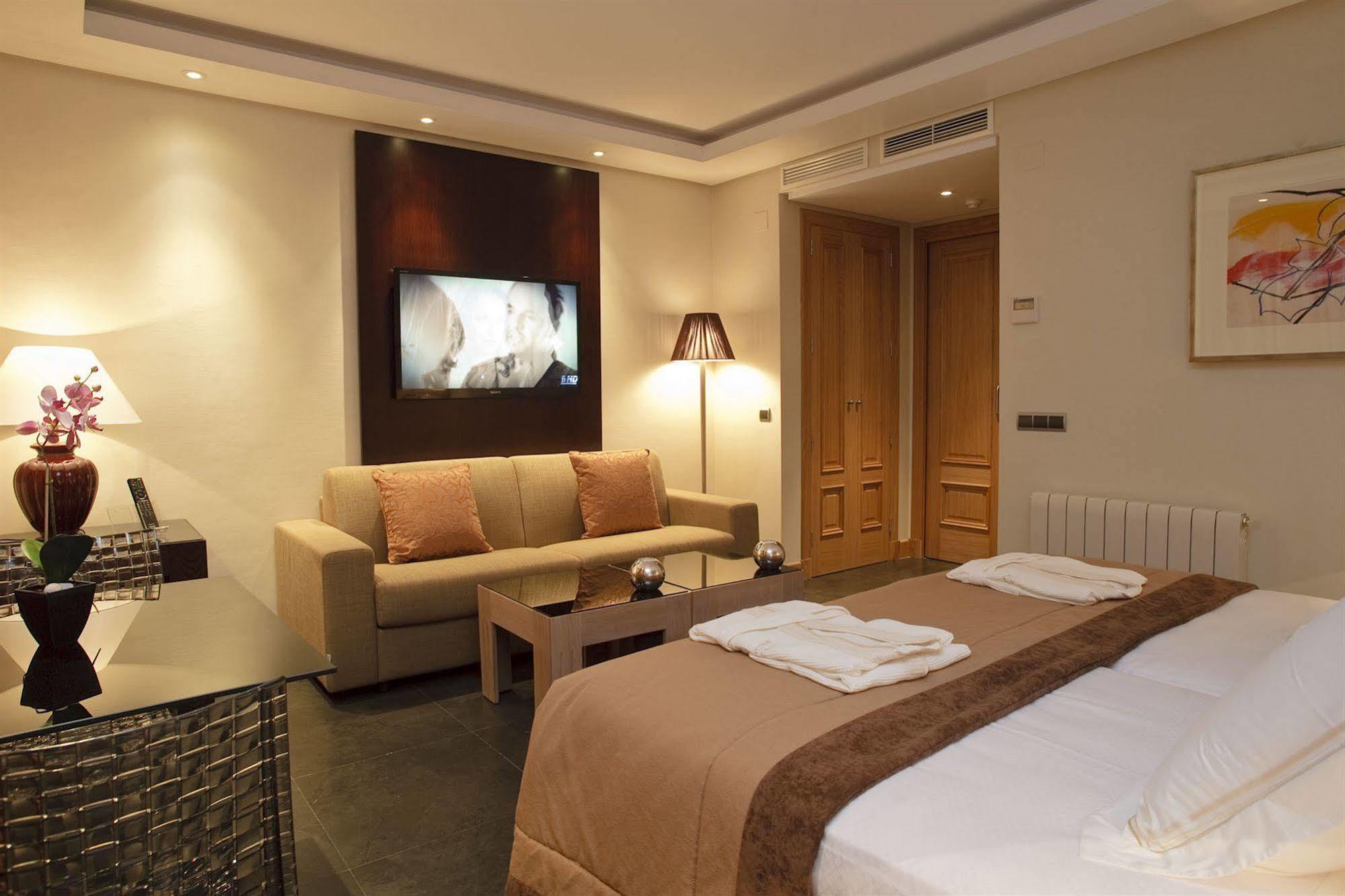 Artplatinum & Aparthotel