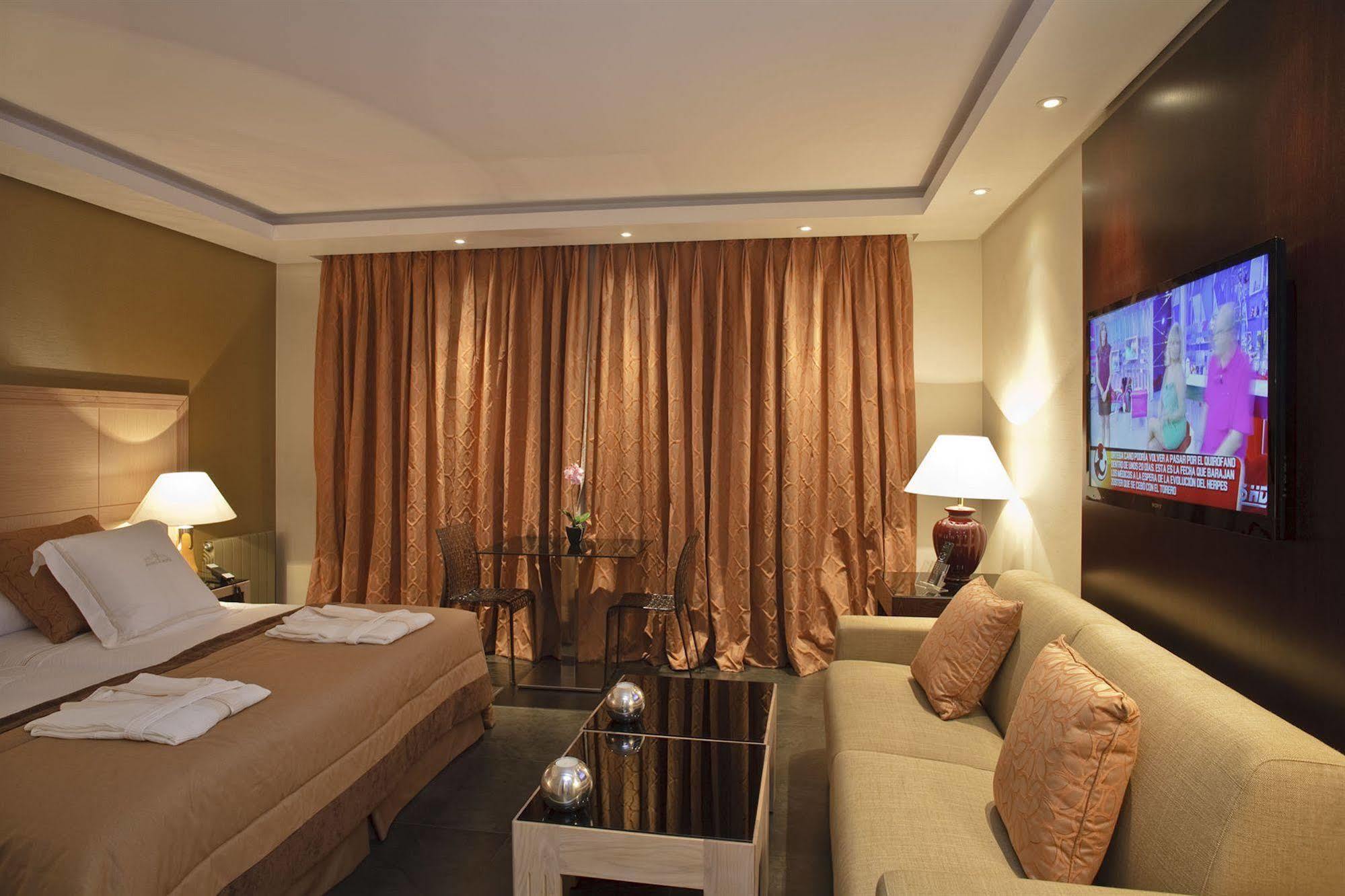 Artplatinum & Aparthotel