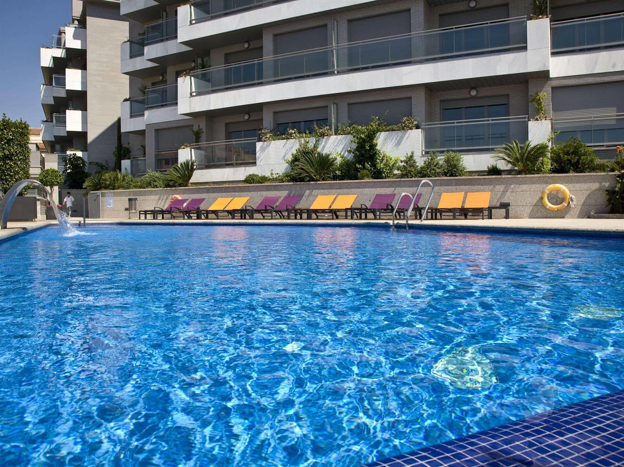 Artplatinum & 4* Benalmadena